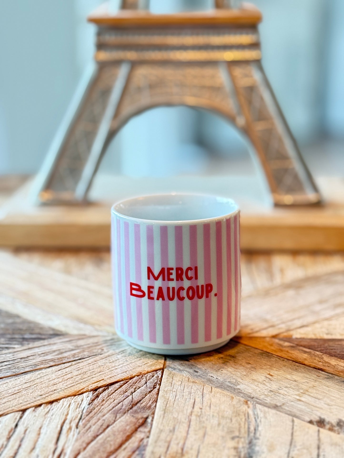 MERCI BEAUCOUP. Rosa/Rouge